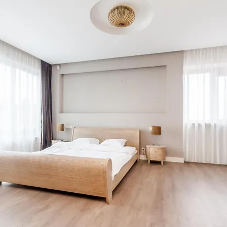 Exclusive With City View Terrace By Urban Rent 아파트 빌뉴스